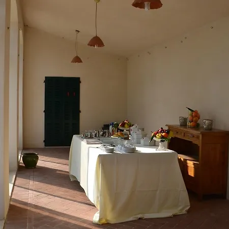 לינה וארוחת בוקר Montanari Rosati *