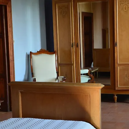 Montanari Rosati לינה וארוחת בוקר